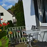 Alojamento de Acomodação e Pequeno-almoço Hohenstein -radweg-messe-baldeneysee