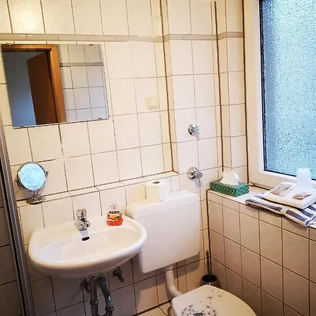 Nocleg ze śniadaniem Hohenstein -radweg-messe-baldeneysee 3*