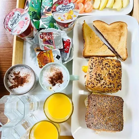 住宿加早餐酒店 Hohenstein -radweg-messe-baldeneysee 3*