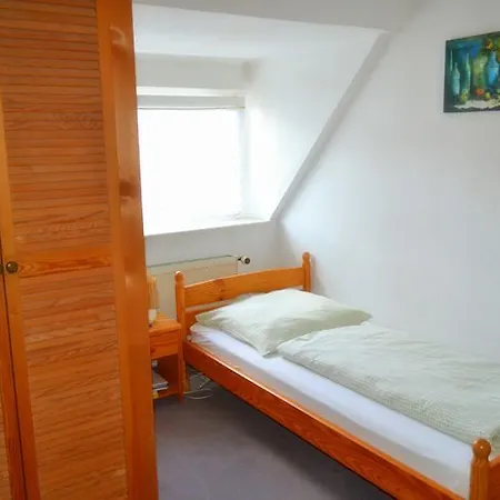 Hohenstein -radweg-messe-baldeneysee 住宿加早餐酒店 埃森