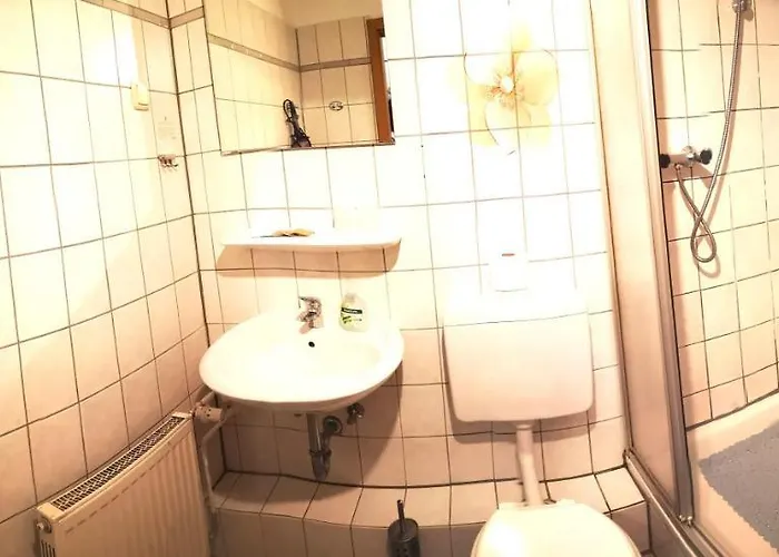 Hohenstein -radweg-messe-baldeneysee 3* 에센